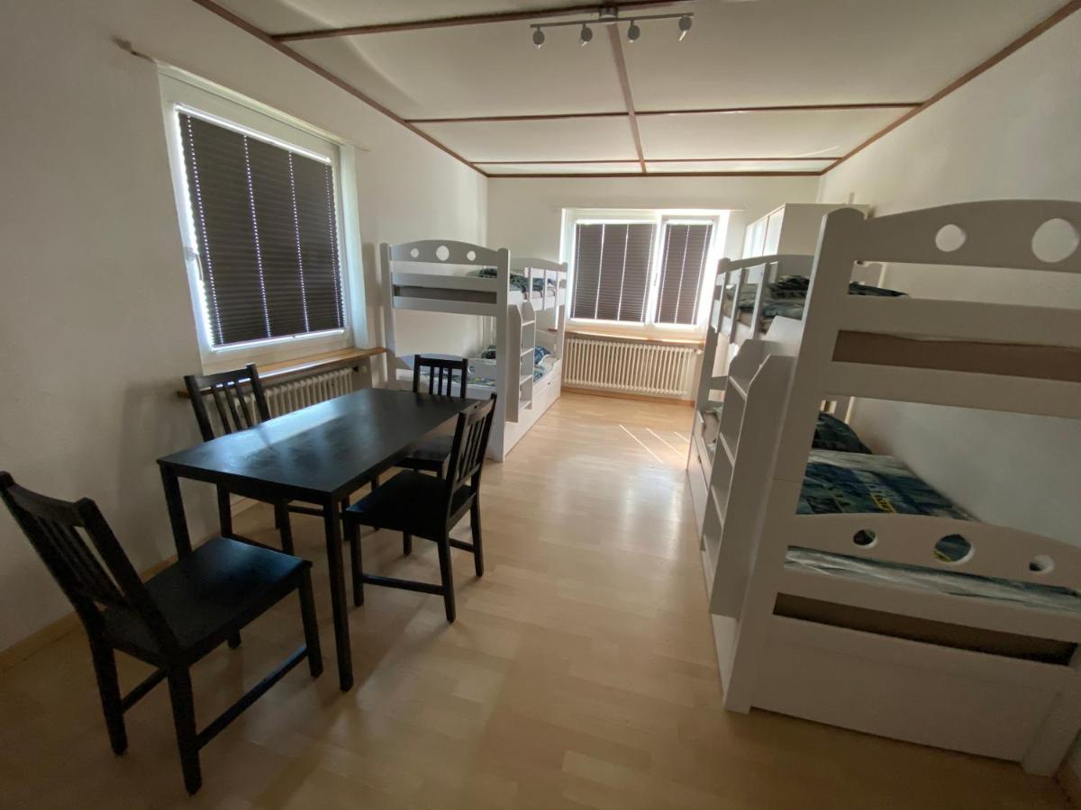 Hostel Airport Oberglatt Екстер'єр фото