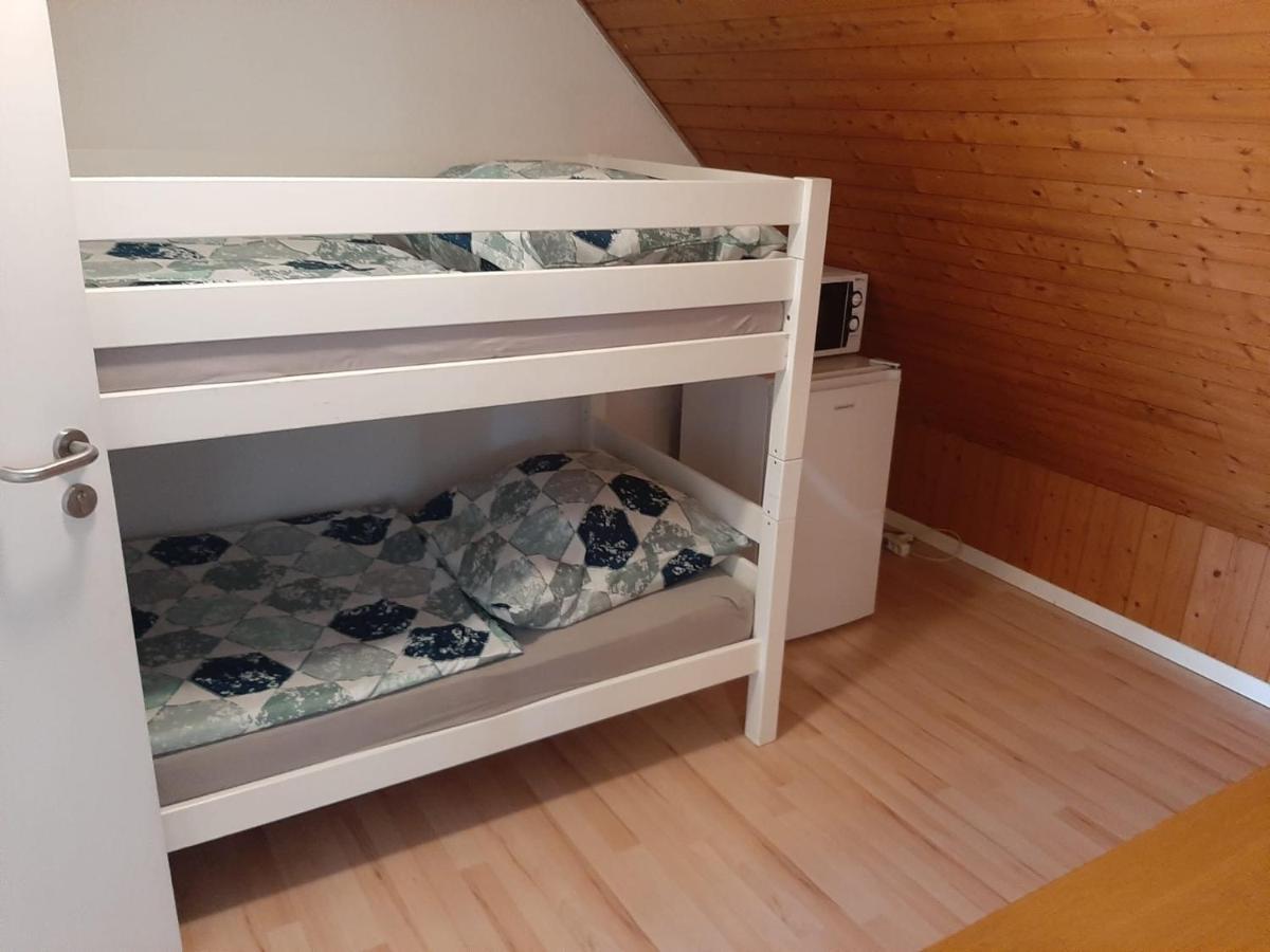 Hostel Airport Oberglatt Екстер'єр фото
