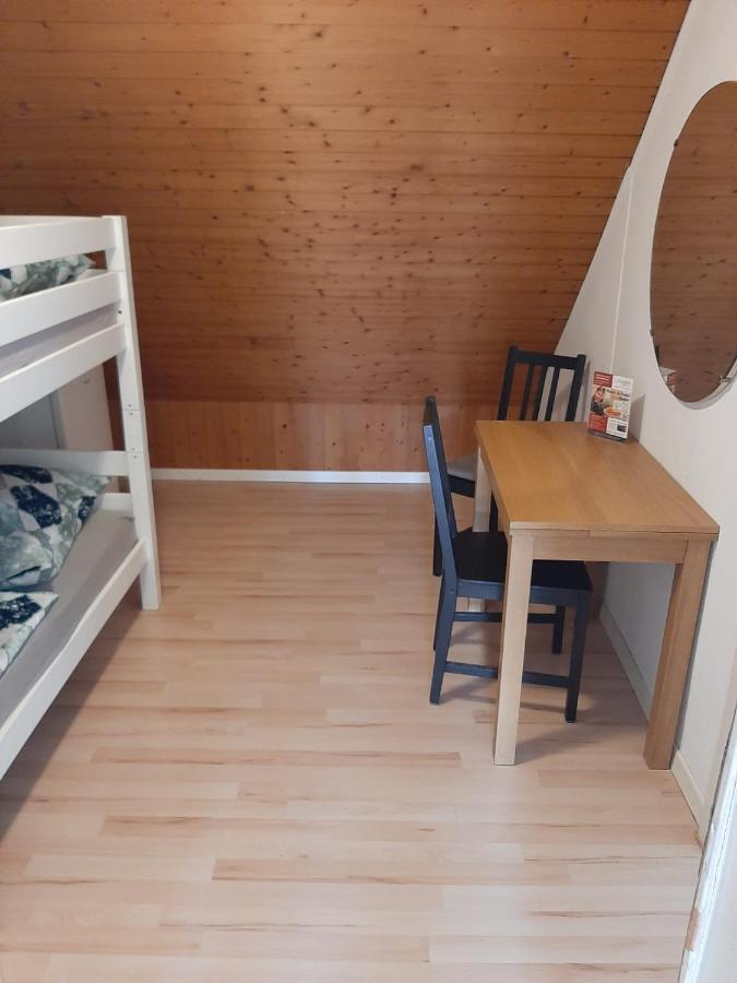 Hostel Airport Oberglatt Екстер'єр фото