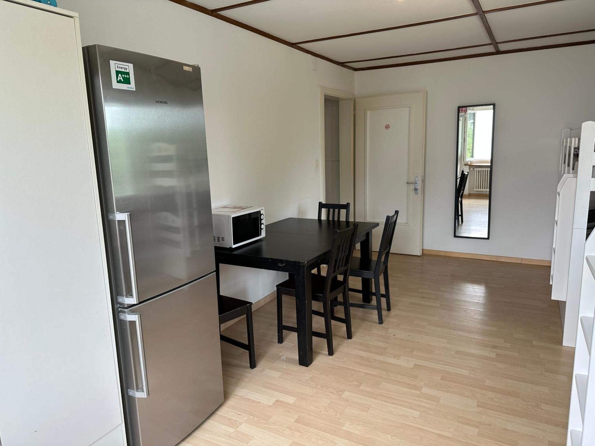 Hostel Airport Oberglatt Екстер'єр фото