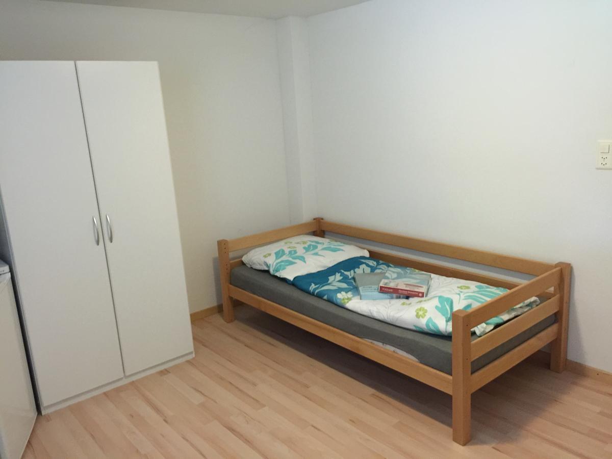 Hostel Airport Oberglatt Екстер'єр фото
