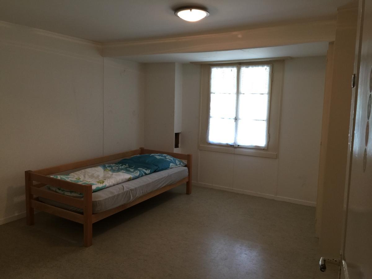 Hostel Airport Oberglatt Екстер'єр фото