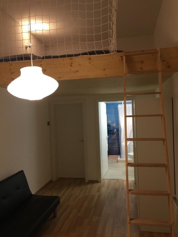 Hostel Airport Oberglatt Екстер'єр фото