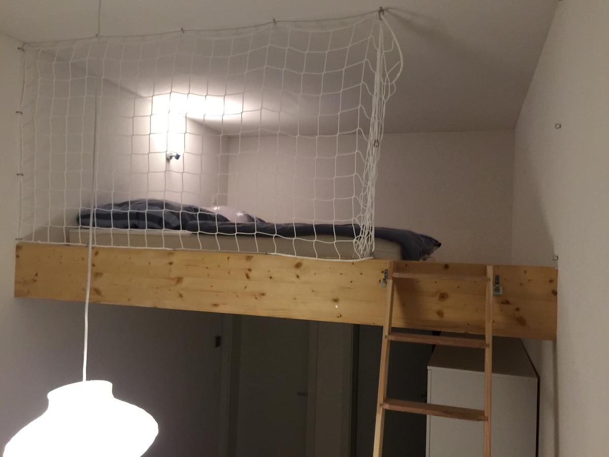 Hostel Airport Oberglatt Екстер'єр фото