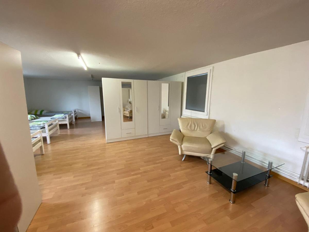 Hostel Airport Oberglatt Екстер'єр фото