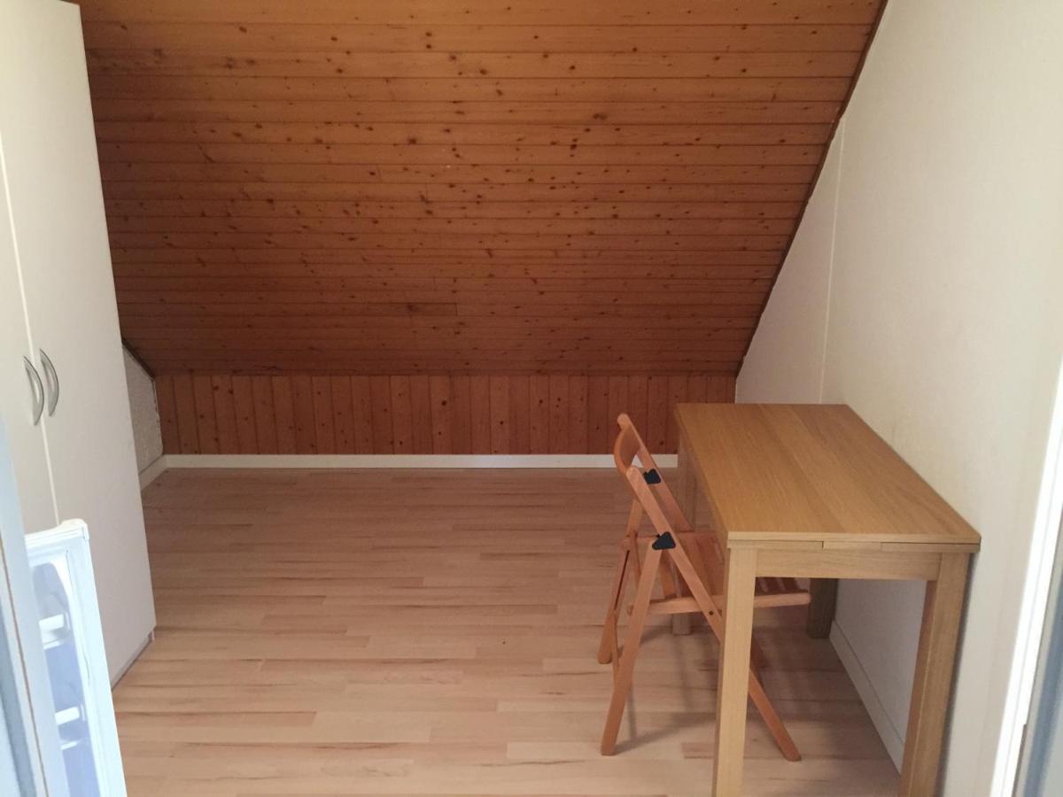 Hostel Airport Oberglatt Екстер'єр фото